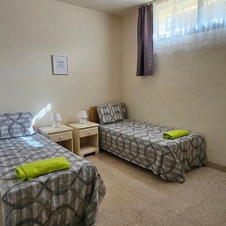 Poolside, 2 Bedroom Flatlet Is-Swieqi Eksteriør billede